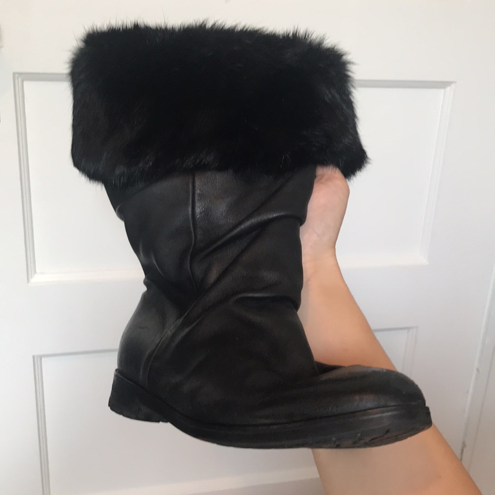 Black boots with genuine fur